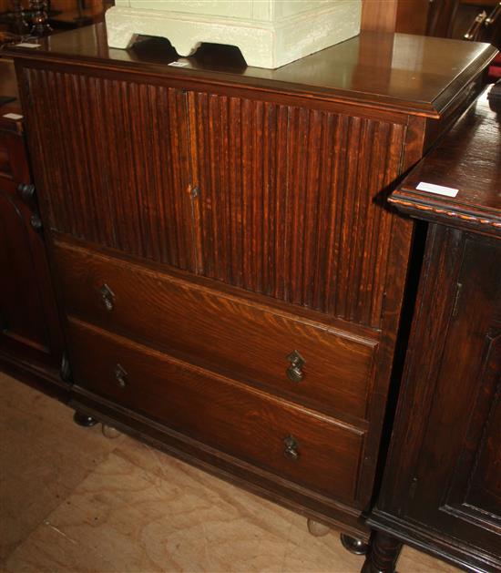 1920s oak linenfold carved dressing chest